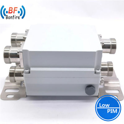 Dual Band Combiner 790-862 880-960MHz for Indoor/Outdoor IP65 12.00cm * 10.00cm * 6.00cm