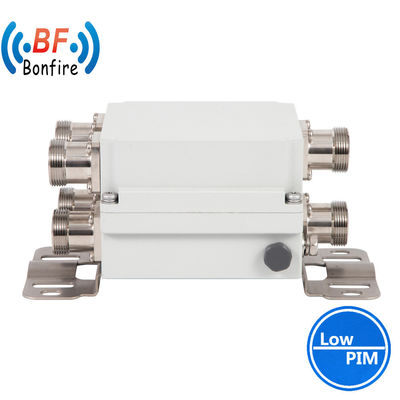 Dual Band Combiner 790-862 880-960MHz for Indoor/Outdoor IP65 12.00cm * 10.00cm * 6.00cm