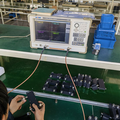 4.3-10-F Interface Hybrid Combiner 2 in 1 out 698-3800MHz for Improved Efficiency