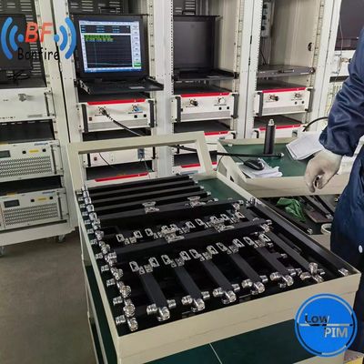 698-4000MHz Power Splitter/Divider with DIN Connector and N-F/4.3-10-F Interfaces