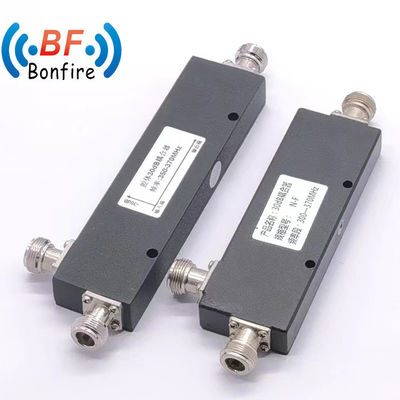 Indoor/Outdoor 698MHz-3800MHz 5dB Coupling Degree 300W 2.3dB Cavity Directional Coupler