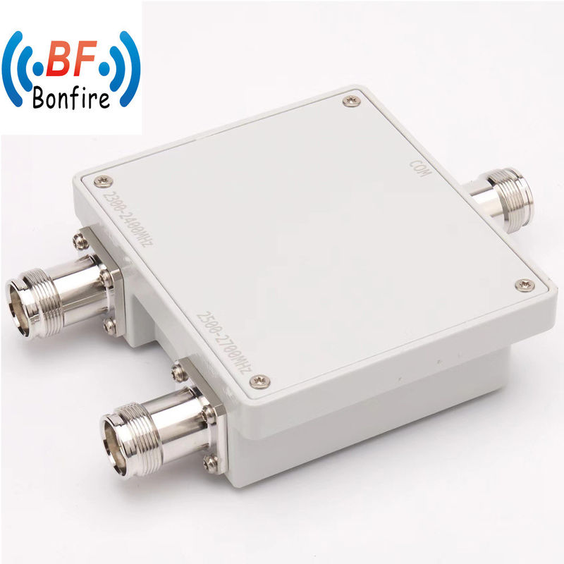 4.3-10 F Interface Dual-Band Low Pim Combiner 380-960 1710-2700MHz Dual-Band Coverage