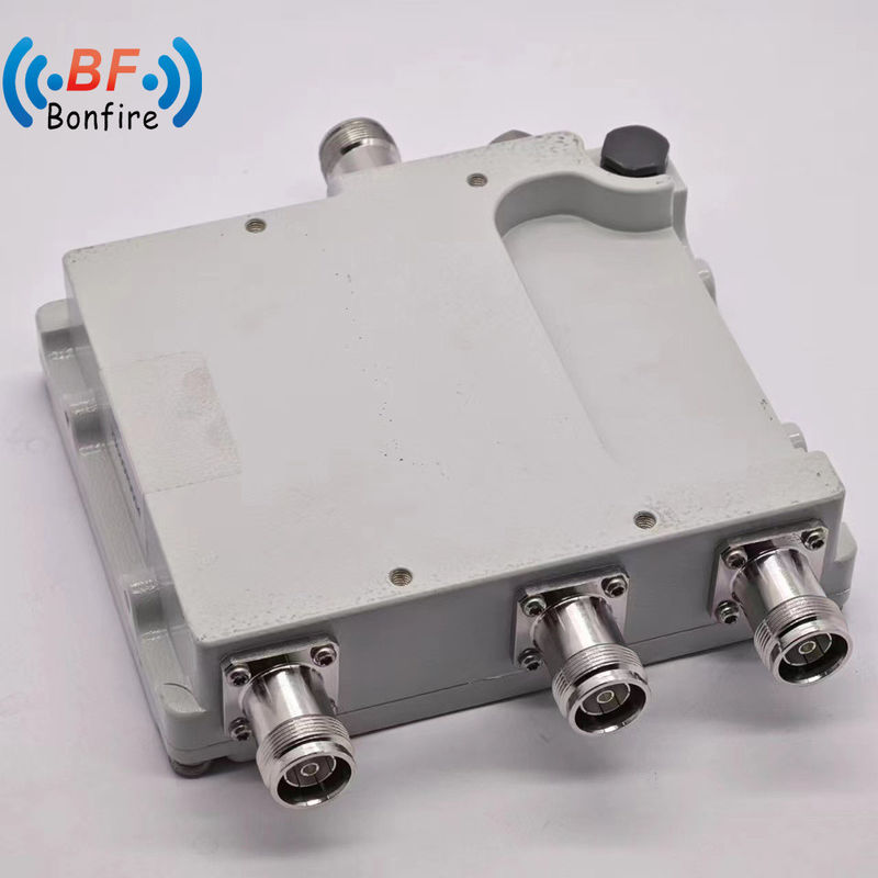 Tri-Band Triplexer Combiner N 4.3-10 DIN Connector for Ibs/Das Overall Project Delivery