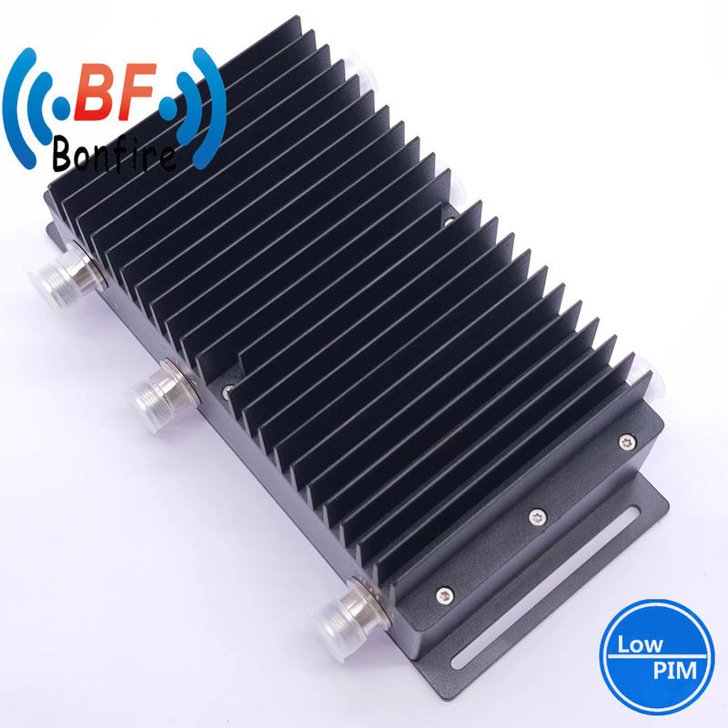 Grey 698-3800MHz 3dB Hybrid Coupler 4.3-10 Female 4 in 4 out Combiner IP65 -160dbc