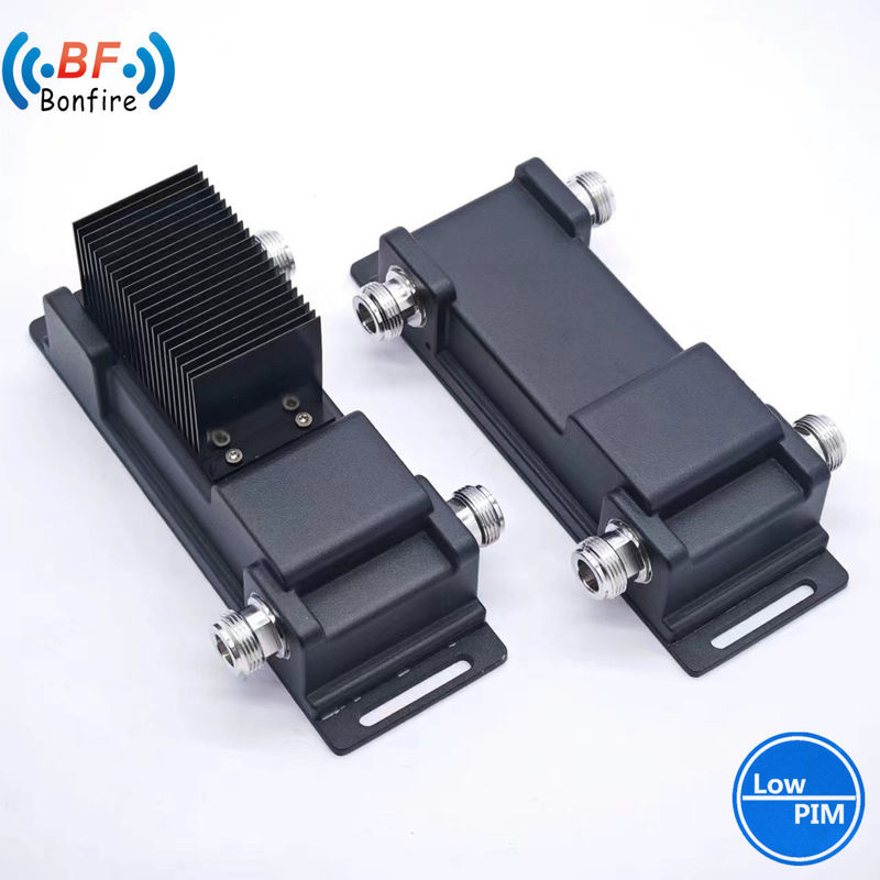 12.00cm * 7.00cm * 4.00cm 617-3800MHz 2 out 1 in 3dB Hybrid Combiner Coupler N Female