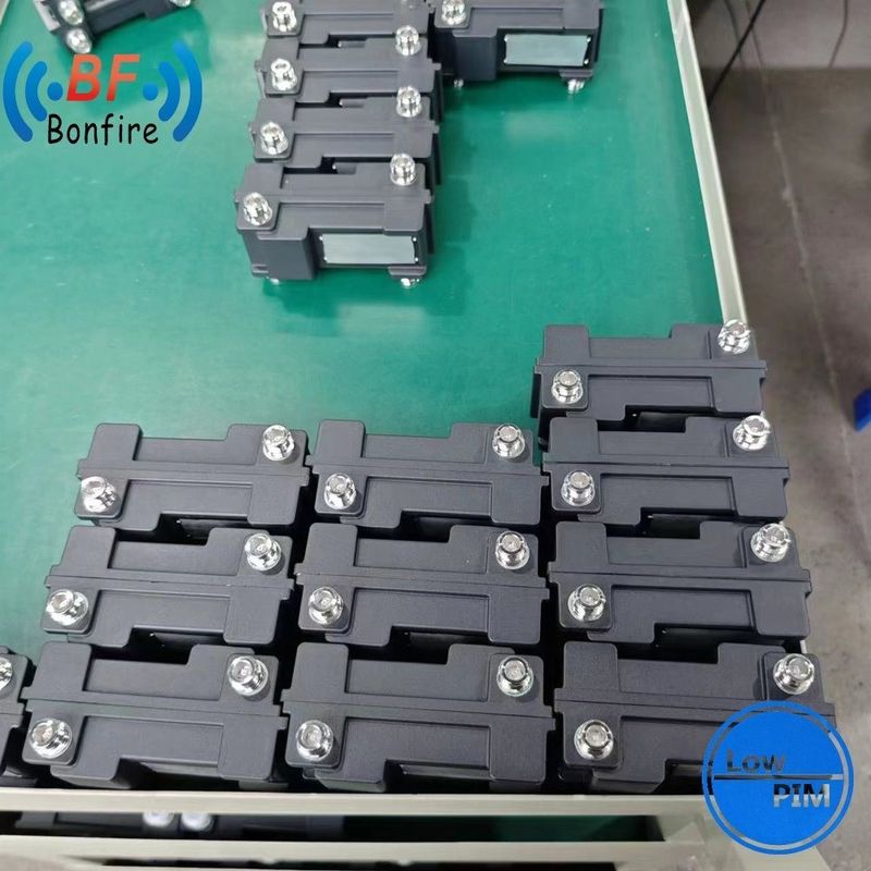 4.3-10-F/DIN-F/N-F 698-4000MHz RF Hybrid Coupler 2X2 Wireless Hybrid Coupler Low Pim